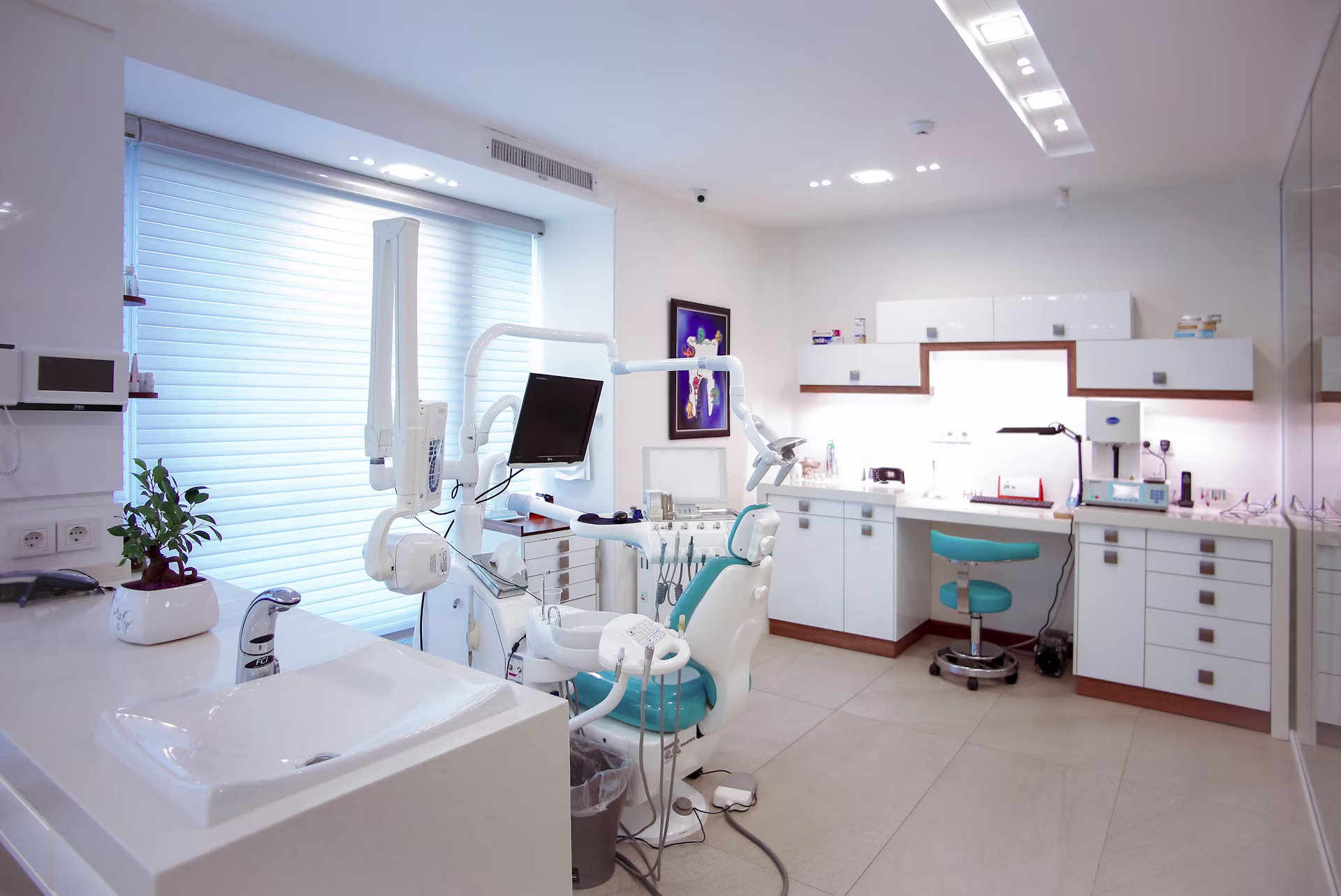 Salle de soins moderne et lumineuse